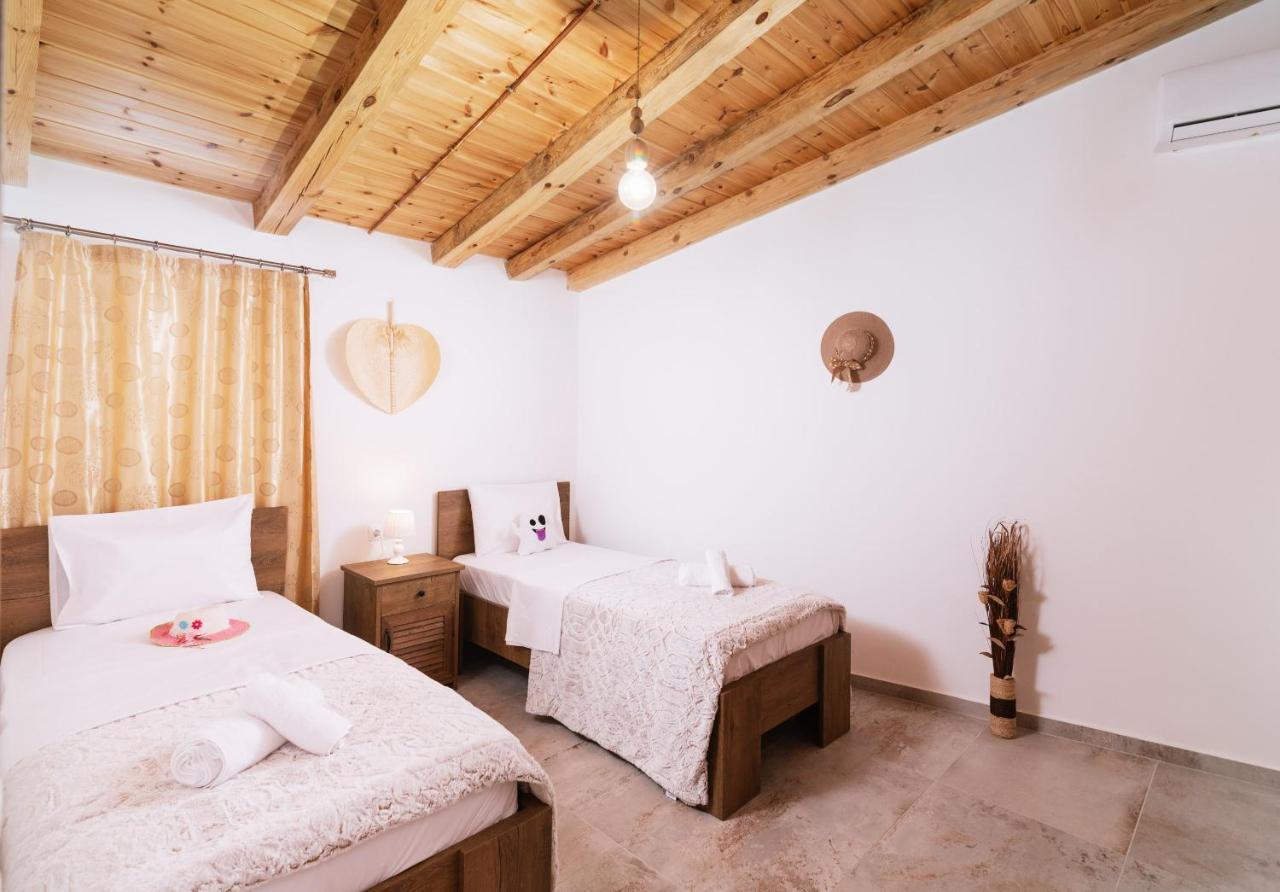 Villa Pagona Pitsidia Buitenkant foto